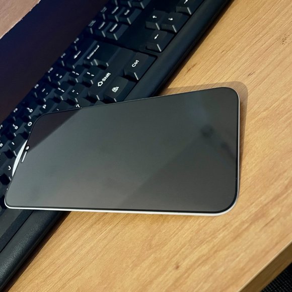 Free Screen Protector With Transparent Flower I Phone case - Picture 6 of 6